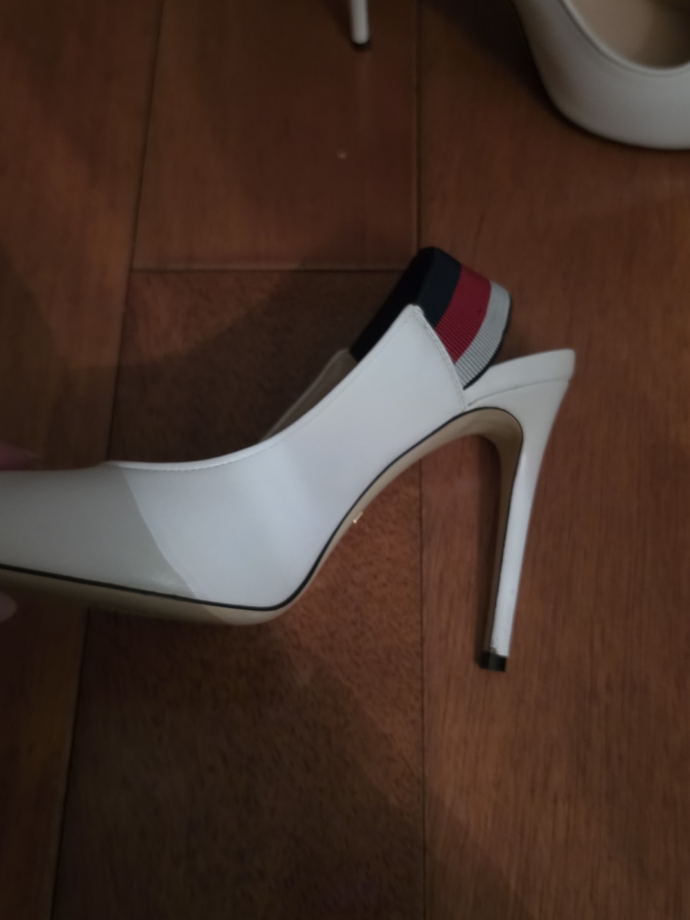 Gucci White Pointed Slingback Pumps with Red and Navy Web - Picture 5 of 7